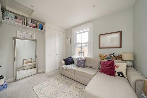 15 Bearfield Road, Kingston Upon Thames, KT2 5ET