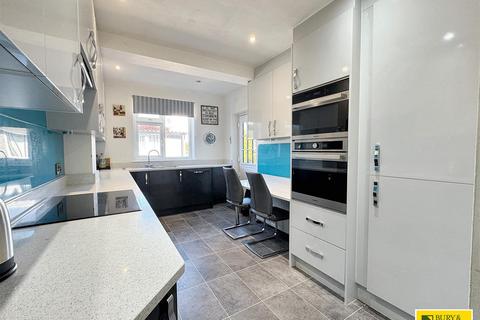 3 bedroom semi-detached house for sale, Ashbourne Road, Buxton