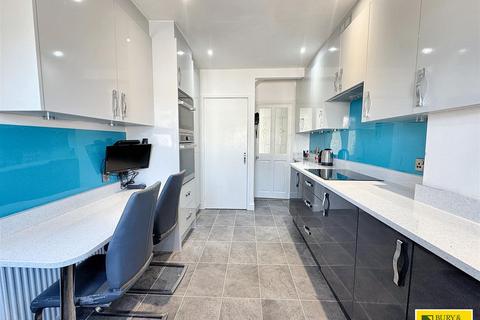 3 bedroom semi-detached house for sale, Ashbourne Road, Buxton