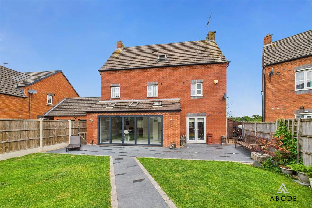 CAM02696 G0-PR0655-STILL026.jpg