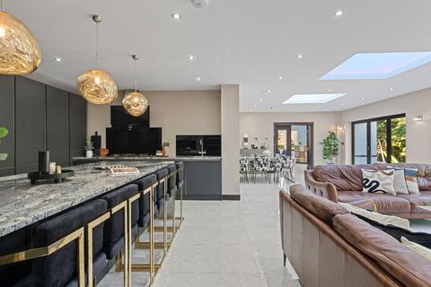 6 bedroom detached house for sale, Dalby Avenue, Leicester LE7