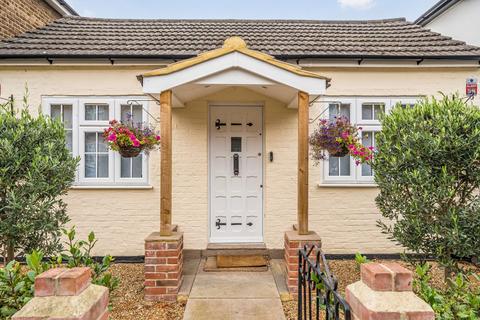 Fourth Cross Road, Twickenham TW2