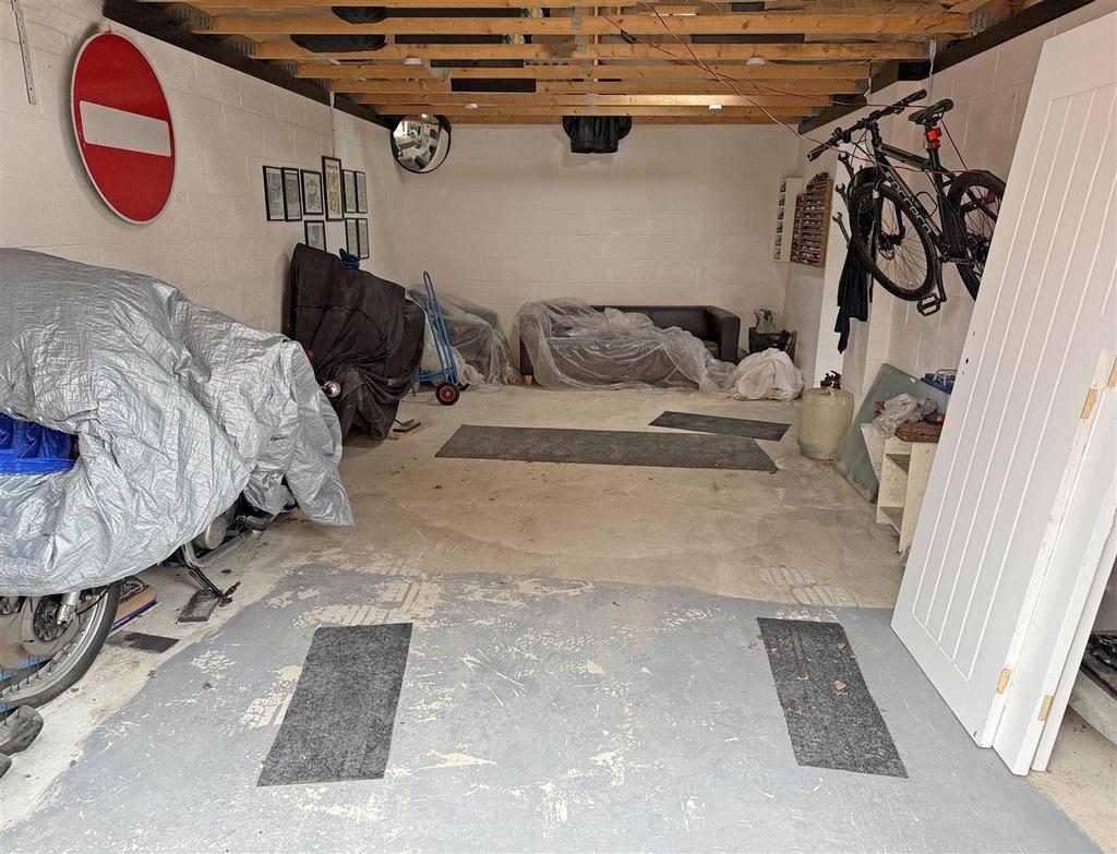 Inside 1.jpg