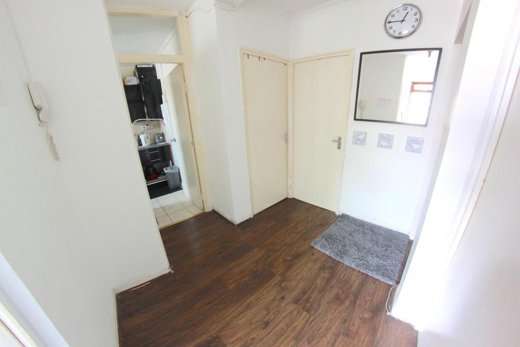 Hallway.JPG
