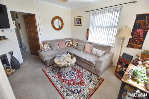 2 bedroom cottage for sale, Wiston Street, Pembroke