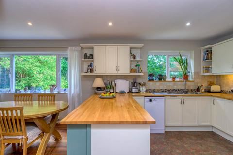 12 Longhurst Close, Caversham, Reading, RG4 5ER