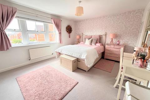 18 Centurion Way, Wootton, Northampton, NN4 6LD