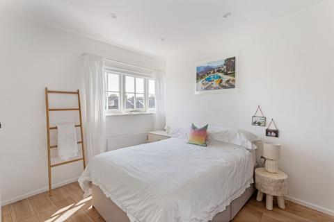 1 bedroom flat for sale, Harry Day Mews, West Norwood, London, SE27