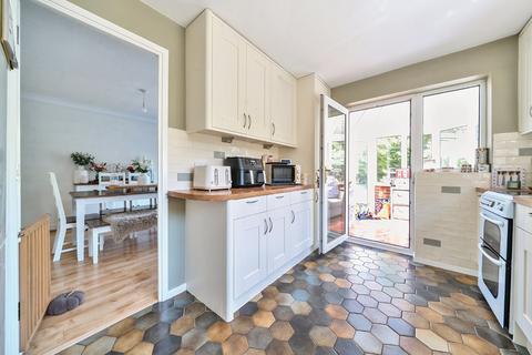 7 Knott Crescent, Willesborough, Ashford, TN24 0UF