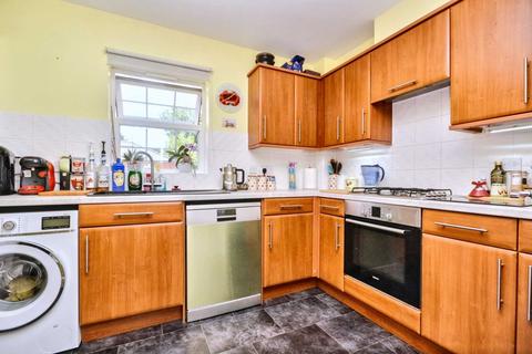 12 Armstrong House Bridgwater Close, Harnham, Salisbury, SP2 8PE