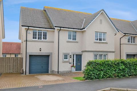 5 bedroom detached house to rent, Milltimber Gardens, Milltimber, AB13