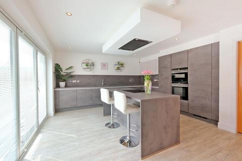 5 bedroom detached house to rent, Milltimber Gardens, Milltimber, AB13