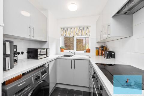 2 bedroom apartment for sale, Cliveden Close, Brighton, BN1