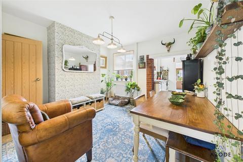 4 The Bridge, Tean, Stoke-on-trent, ST10 4EP