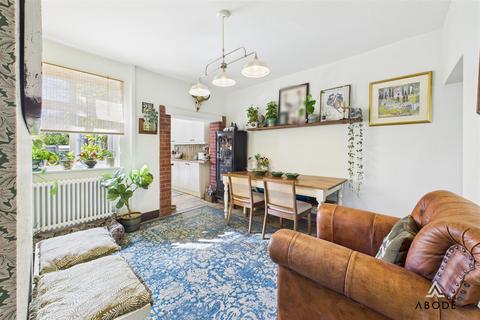 4 The Bridge, Tean, Stoke-on-trent, ST10 4EP