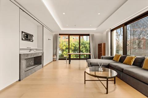 3 bedroom flat to rent, 6 Campden Hill, London, W8