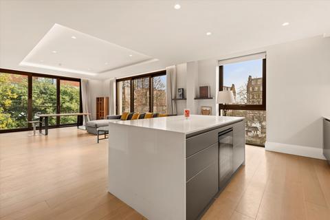 3 bedroom flat to rent, 6 Campden Hill, London, W8