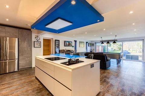 5 bedroom detached bungalow for sale, Wood Lane, Astwood Bank, B96