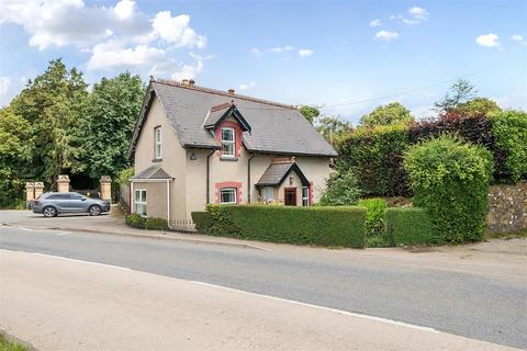 undefined, South Molton