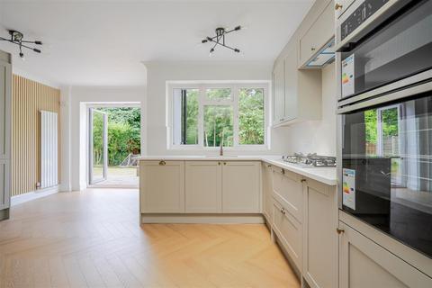3 bedroom detached house for sale, Woodend Drive, Sunninghill