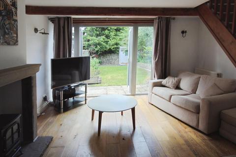 2 bedroom terraced house to rent, Tong Lane, Tong Village, Tong, BD4 0RP