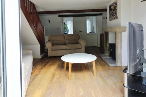2 bedroom terraced house to rent, Tong Lane, Tong Village, Tong, BD4 0RP