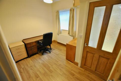 2 bedroom terraced house to rent, Park View, Langley Moor, Durham