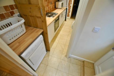 2 bedroom terraced house to rent, Park View, Langley Moor, Durham