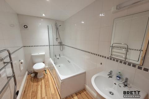 undefined, 4 Victoria Road, Milford Haven, Pembrokeshire. SA73 3AB