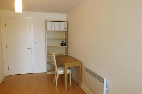 Studio to rent, Lincoln Gate, Red Bank, Manchester M4 4AD