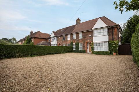 undefined, Deacons Hill Road, Elstree