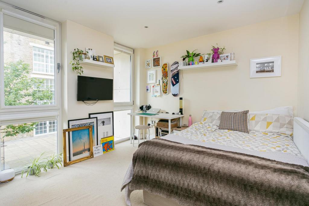 Apartment in London - View 2