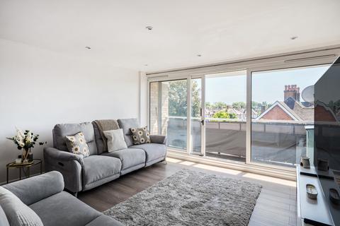 454 Gander Green Lane, Sutton, SM3 9RG