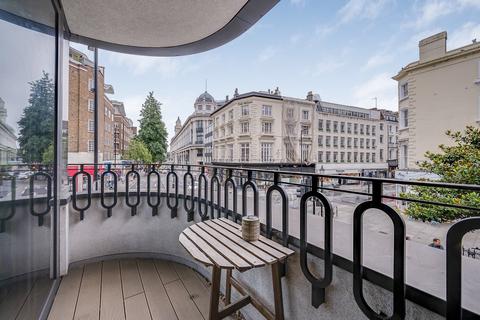 3 bedroom flat to rent, Queensway, London, W2