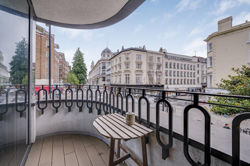 Apartment in London - View 3