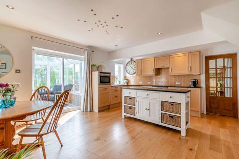 4 bedroom detached bungalow for sale, Highgate Lane, Lepton, Huddersfield, HD8 0HA