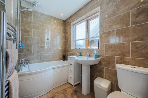 1 Hall View, Messingham, Scunthorpe, DN17 3TD