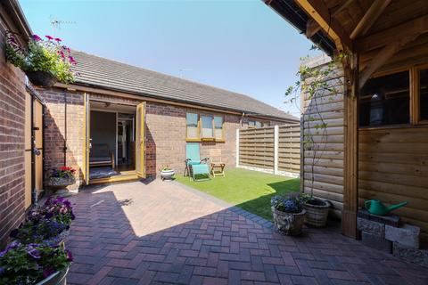 1 Hall View, Messingham, Scunthorpe, DN17 3TD