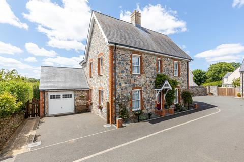 9 Cator, Stoke Gabriel, Totnes, TQ9 6FG