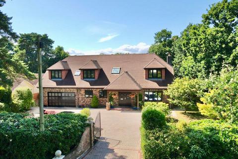 4 bedroom detached house for sale, Lions Lane, Ashley Heath, BH24 2HJ