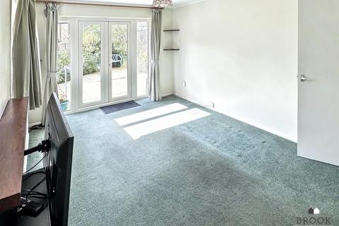 1 bedroom flat for sale, 2 Charleston Road, Eastbourne BN21