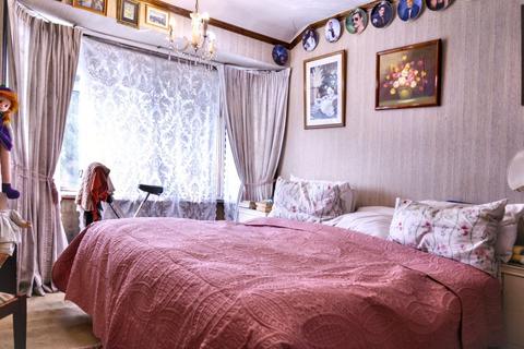 3 bedroom semi-detached house for sale, 181 Belswains Lane, Hemel Hempstead, Hertfordshire, HP3 9XA