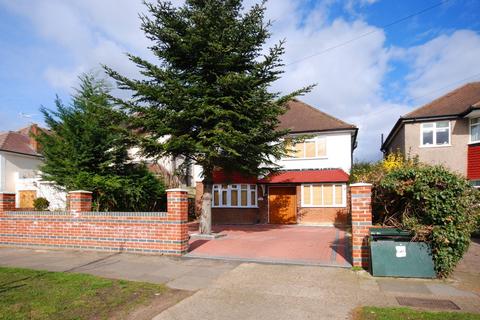 4 bedroom detached house to rent, Tudor Drive, North Kingston, Kingston upon Thames, KT2