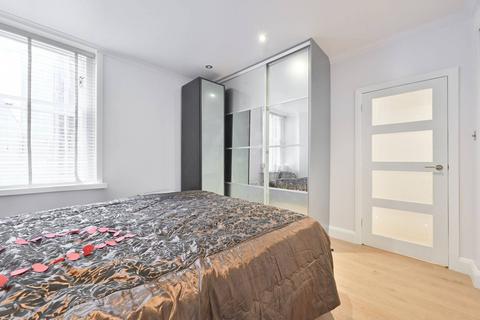 undefined, Hanson Street, Fitzrovia, London, W1W