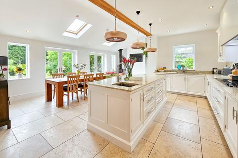 5 bedroom detached house for sale, Leeds Road, Harrogate, HG2