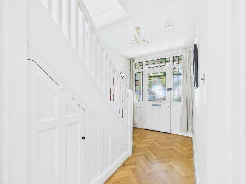 CAM05251 G0-PR0029-STILL022.jpg