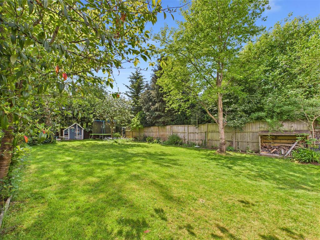 CAM05251 G0-PR0029-STILL045.jpg