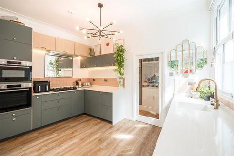 undefined, Windmill Drive, London SW4