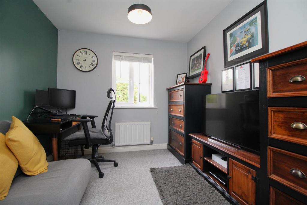 Bedroom 2 .JPG