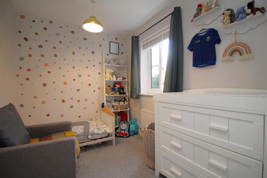 Bedroom 3 .JPG